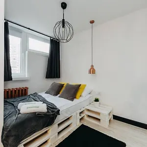 https://4eco-apart-charm-grzybowska-city-center.warsawhotelspoland.com