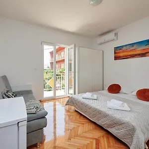 https://apartman-draga-trogir.splithotels.org