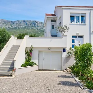 https://apartments-infinity.splithotels.org